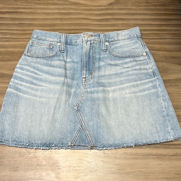 MADEWELL DENIM RAW HEM SKIRT - Picture 1 of 16